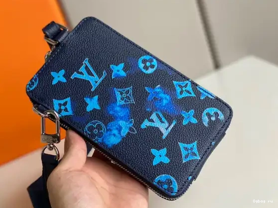 LOUIS PHONE POUCH VUITTON 0526